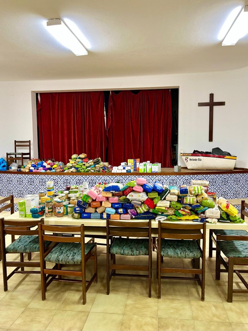 donativos da população de Alvor e do Colégio da Penina II